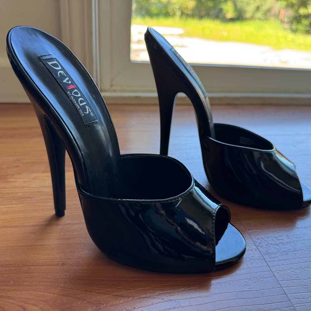Pleaser Devious Domina 101 Black Patent Open-Toe Stiletto Mules 6in Heel